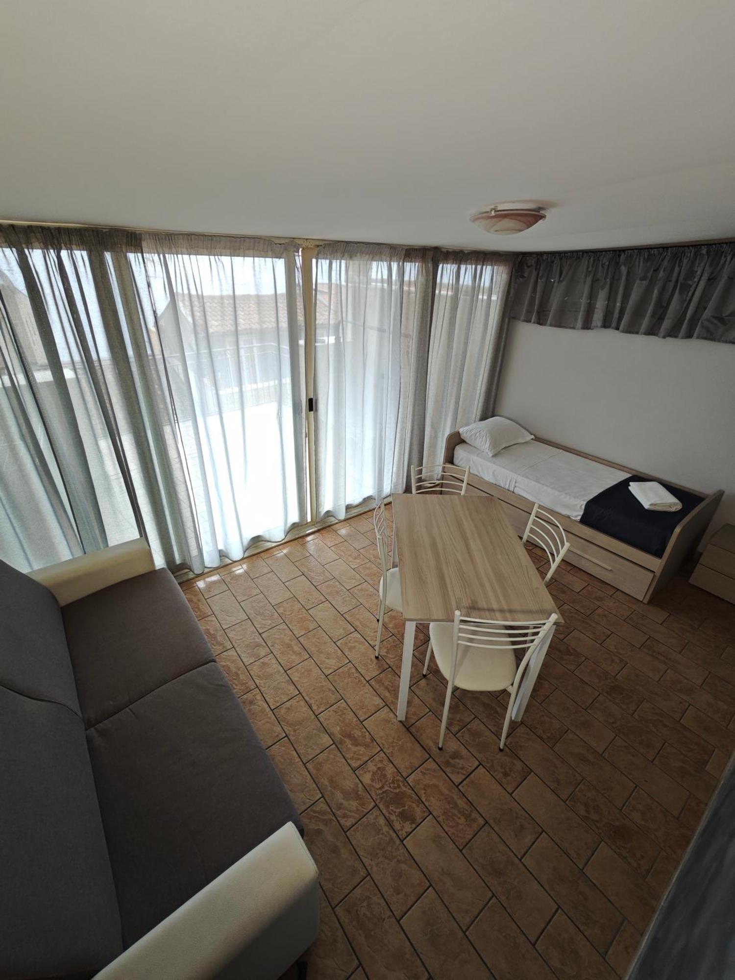 Etnapartment 4 Джардини-Наксос Экстерьер фото